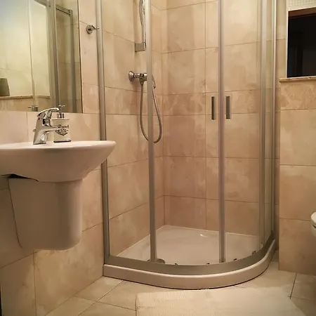 Apartament Wiktoria 슈비노우이스쳬